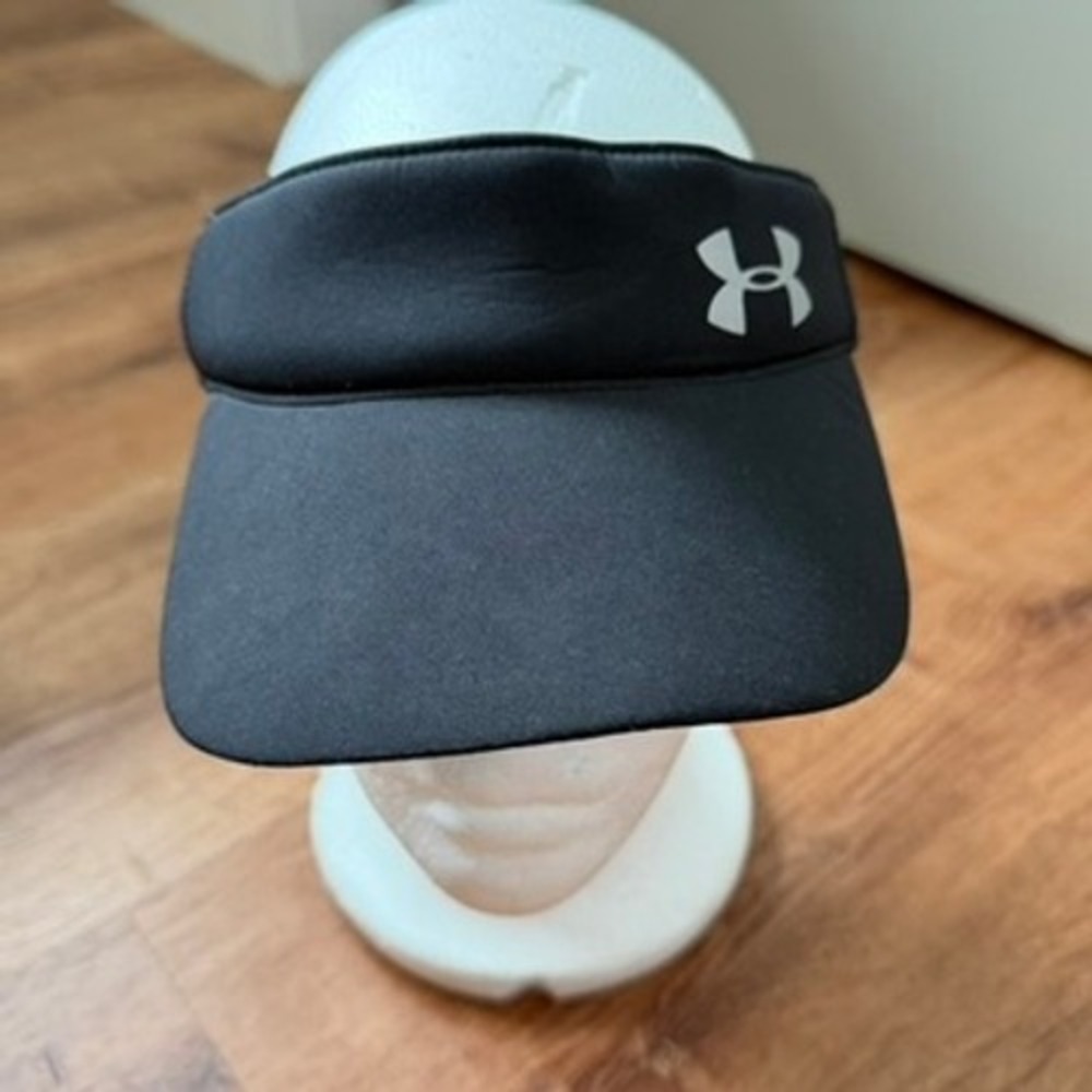 Under Armour Athletic Visor Women OSFA Black HeatGear Adjustable Logo Hat